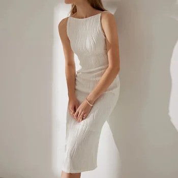 Bir Kelime Boyun İnci Metal Toka Omuz kemerli elbise 2022 Sonbahar Yeni Seksi Backless Yüksek Bel Gevşek Elbise Kadınlar