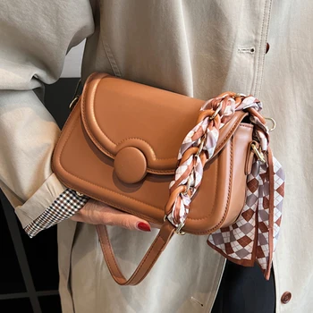 Lüks Kadın Küçük Crossbody Çanta Marka Tasarım Zincir omuz çantaları Örgü Şerit ile Moda Sevimli Mini Çanta Casual Çantalar Yeni
